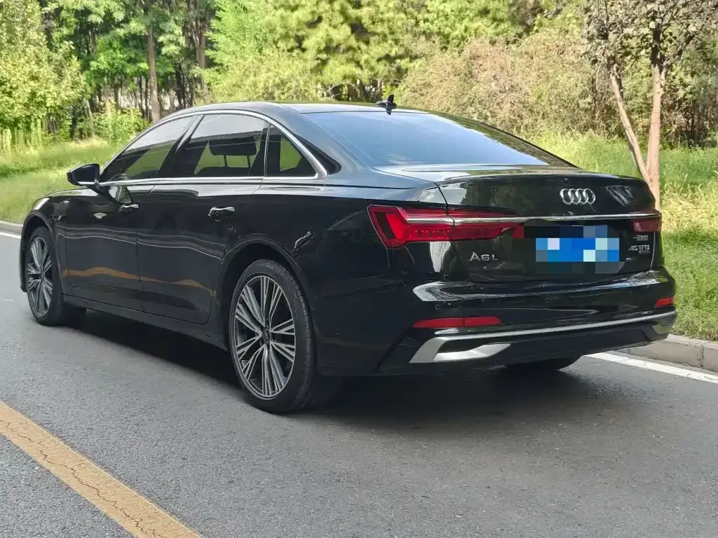 Audi A6L — фото 5