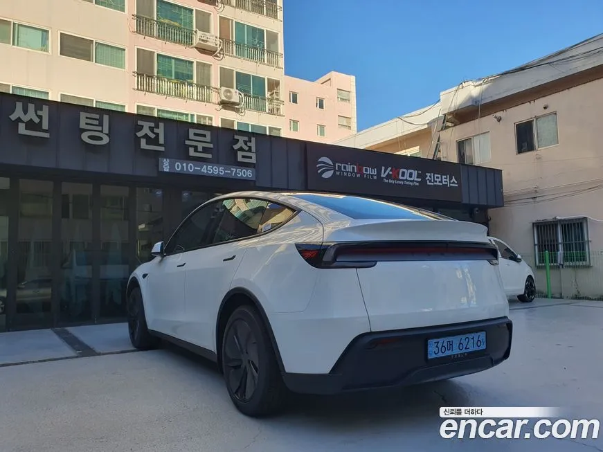 Tesla Model Y — фото 4