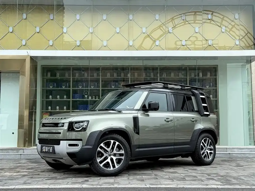 Land Rover Defender — фото 1