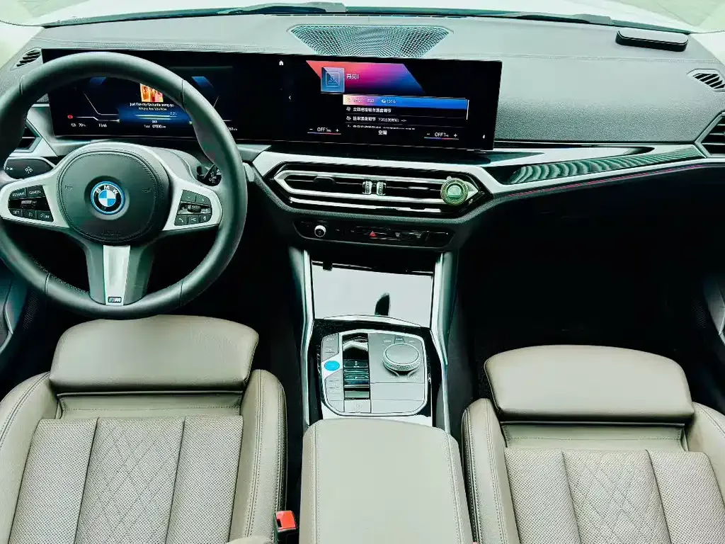 BMW i3 — фото 7