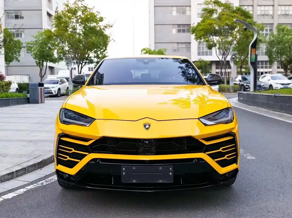 Lamborghini Urus — фото 3