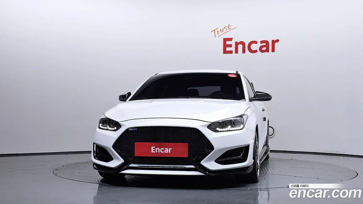 Hyundai Veloster — фото 3
