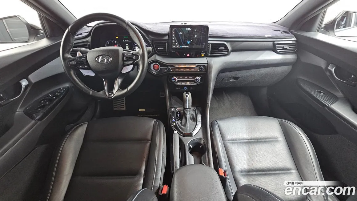 Hyundai Veloster — фото 7