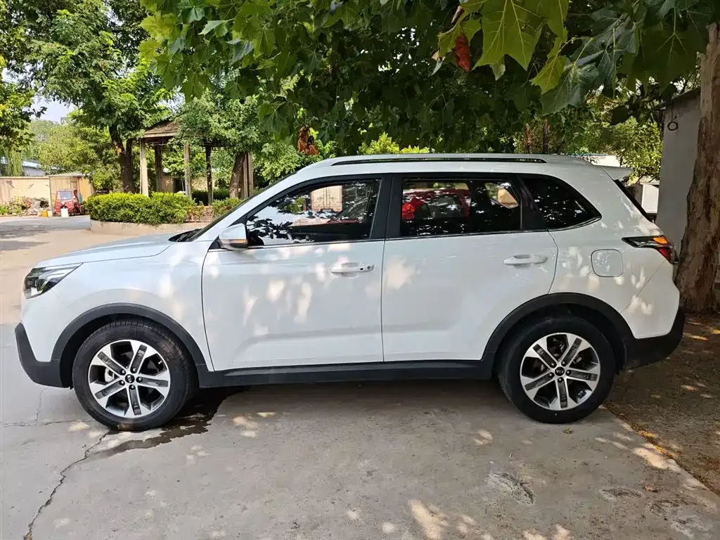 Kia Sportage — фото 5