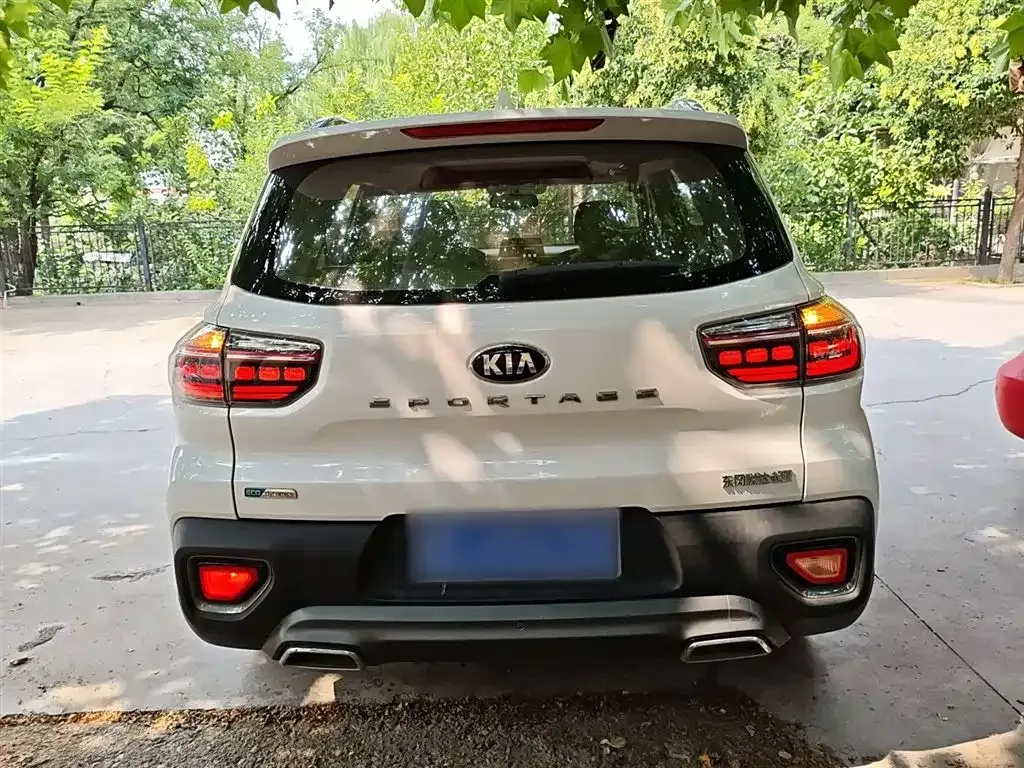 Kia Sportage — фото 6
