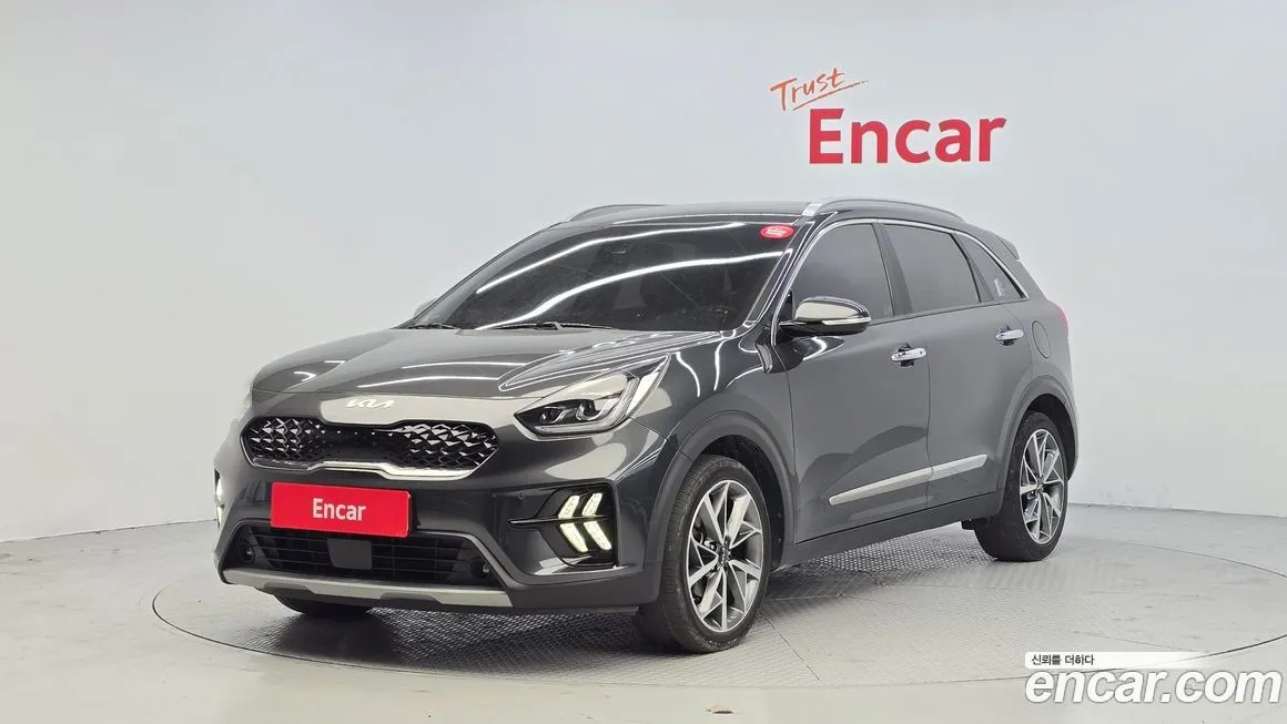 Kia Niro — фото 1