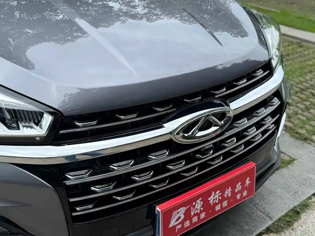 Chery Tiggo 8 — фото 4