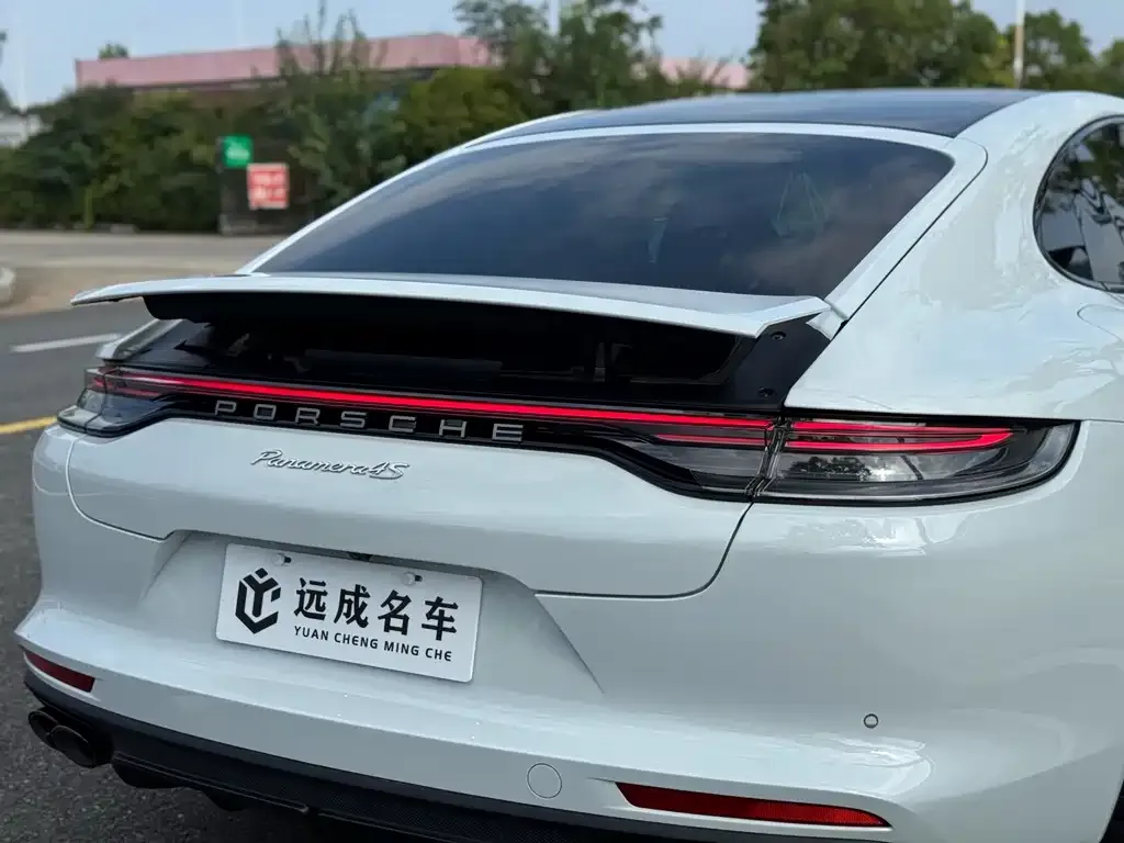 Porsche Panamera — фото 10