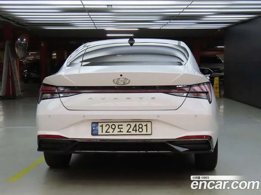 Hyundai AVANTE — фото 3