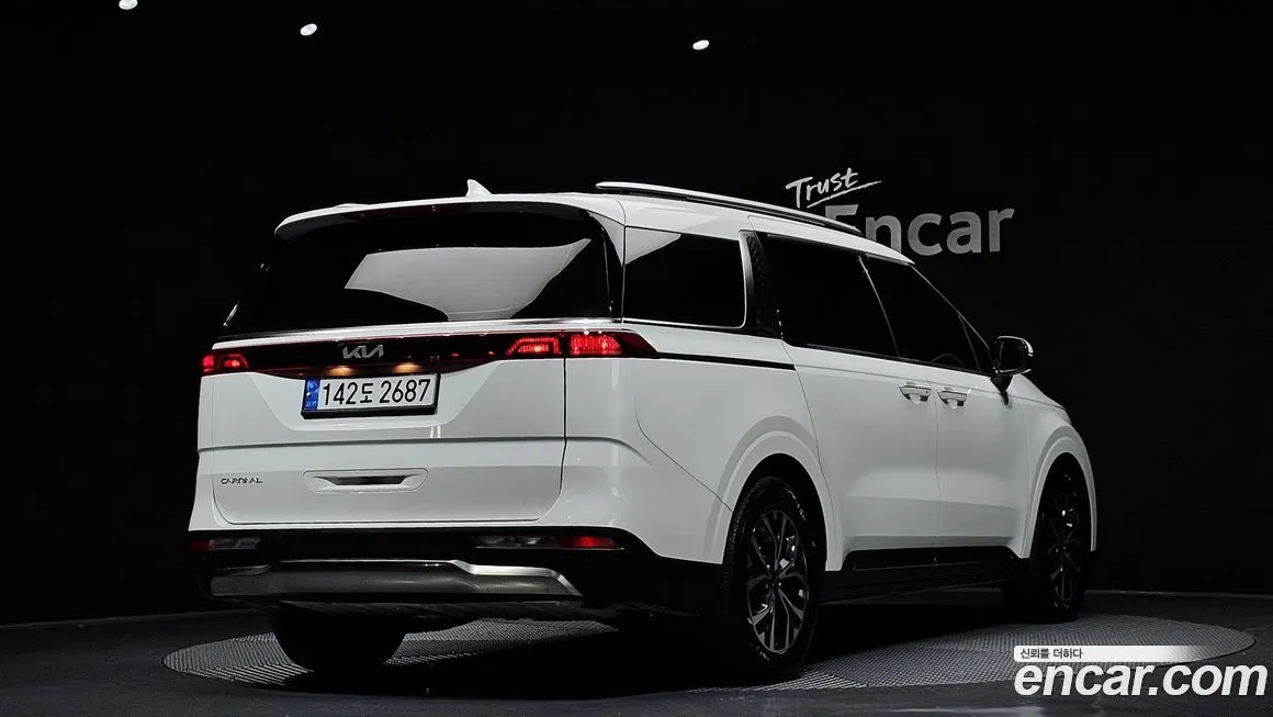 Kia Carnival — фото 2