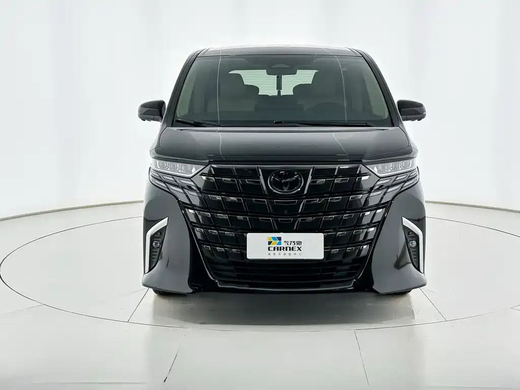 Toyota Alphard — фото 3