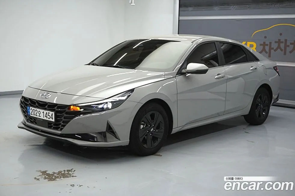 Hyundai AVANTE — фото 3