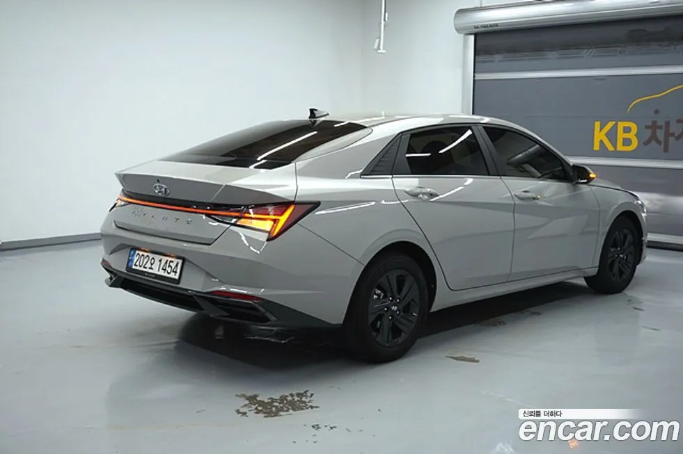 Hyundai AVANTE — фото 6
