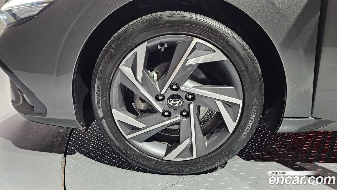 Hyundai AVANTE — фото 5