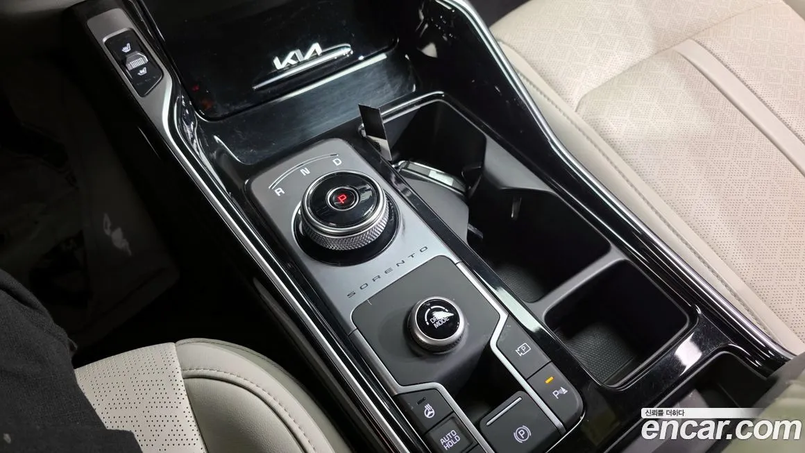 Kia Sorento — фото 9