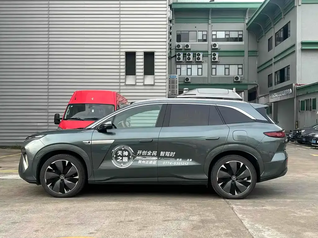 BYD Tang L — фото 2