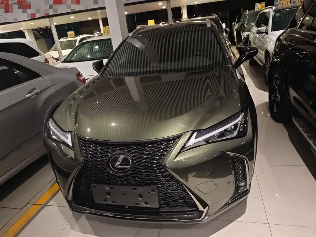 Lexus UX — фото 3