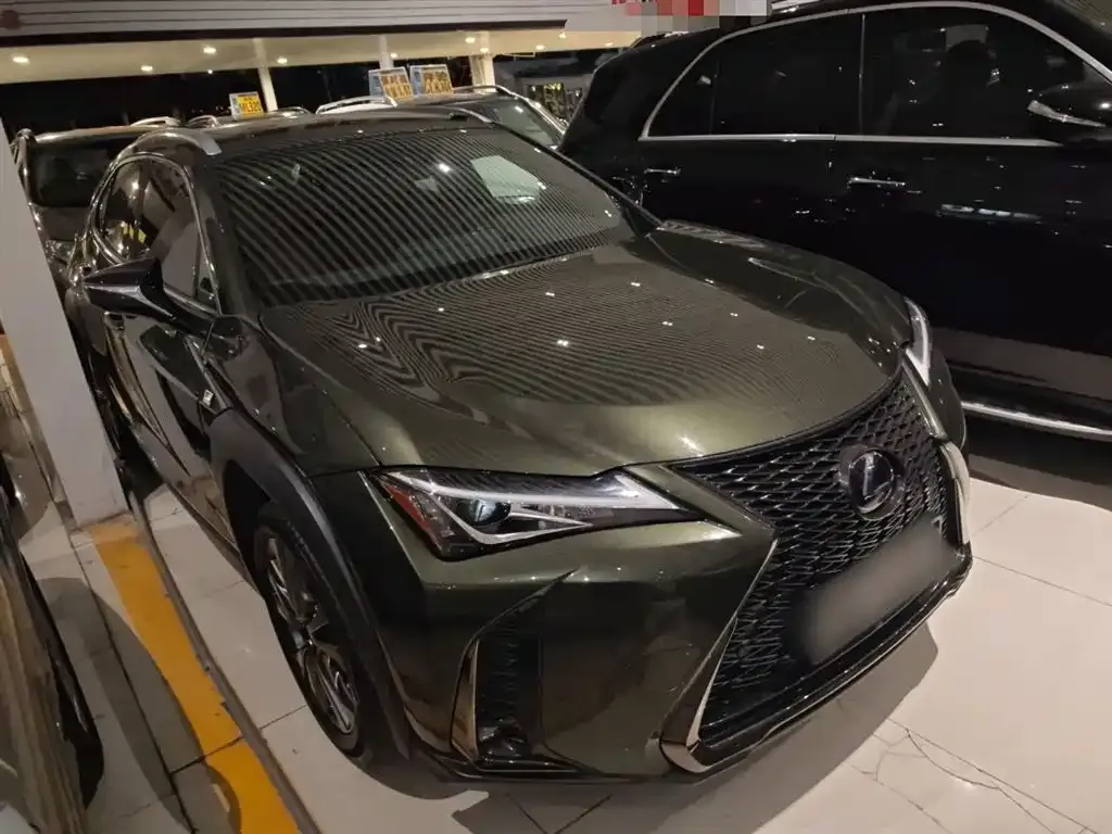Lexus UX — фото 4