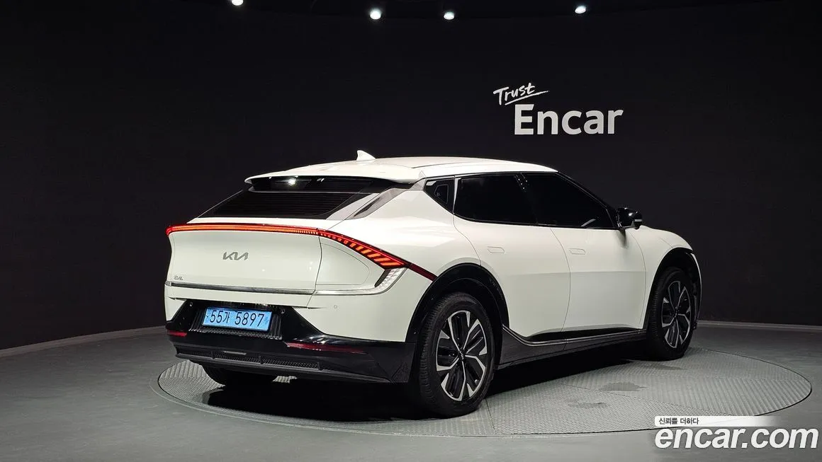 Kia EV6 — фото 2