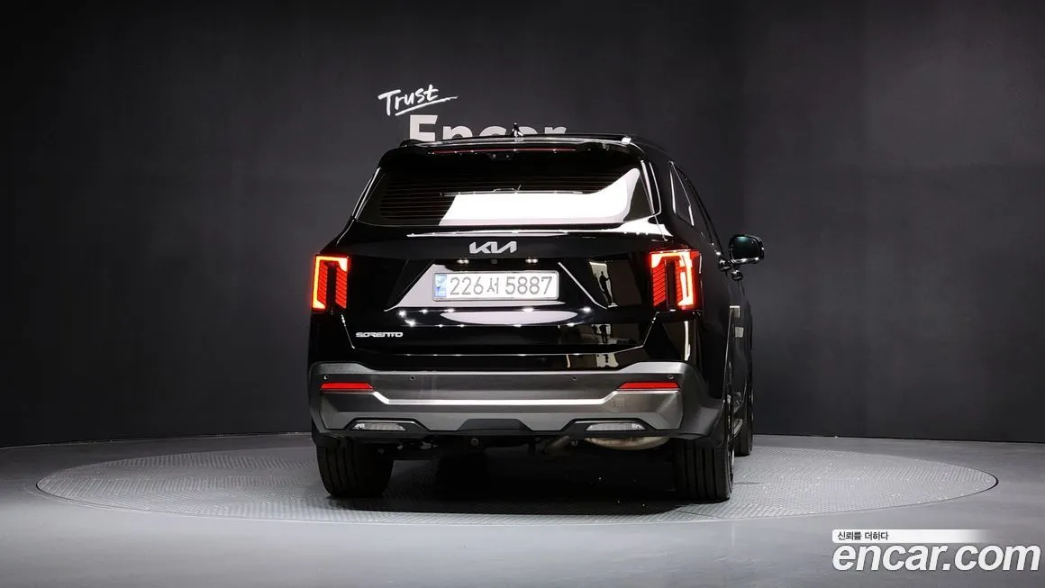 Kia Sorento — фото 4