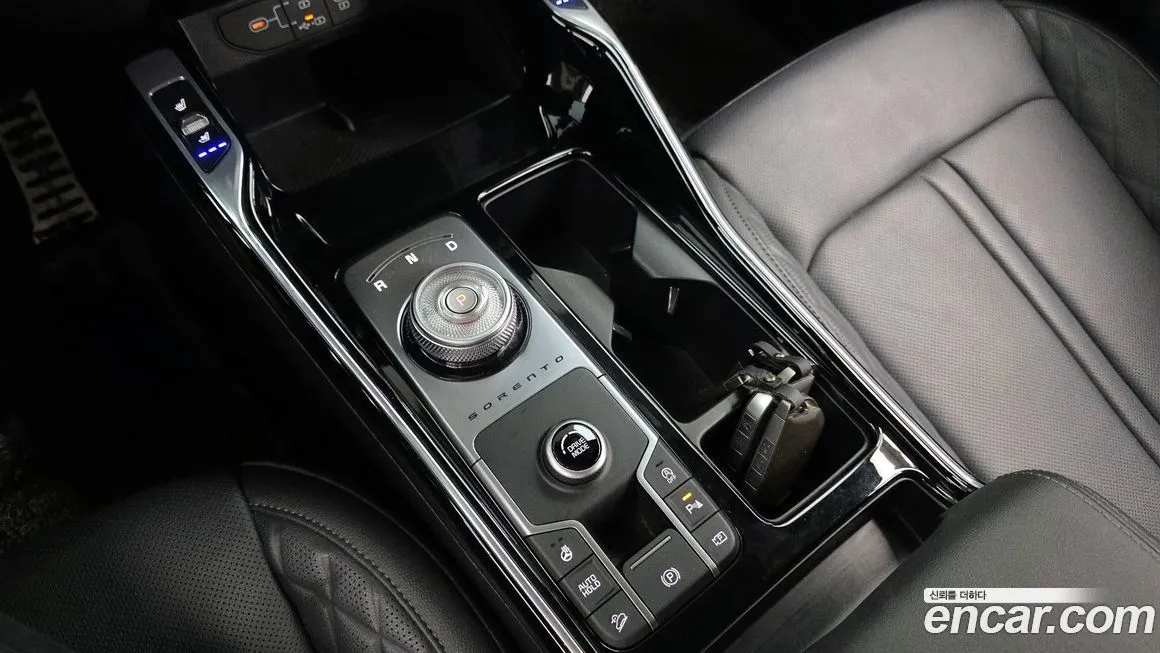 Kia Sorento — фото 9