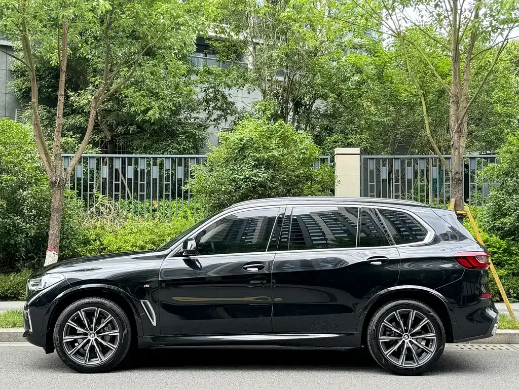 BMW X5 — фото 2