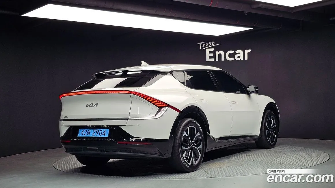 Kia EV6 — фото 2
