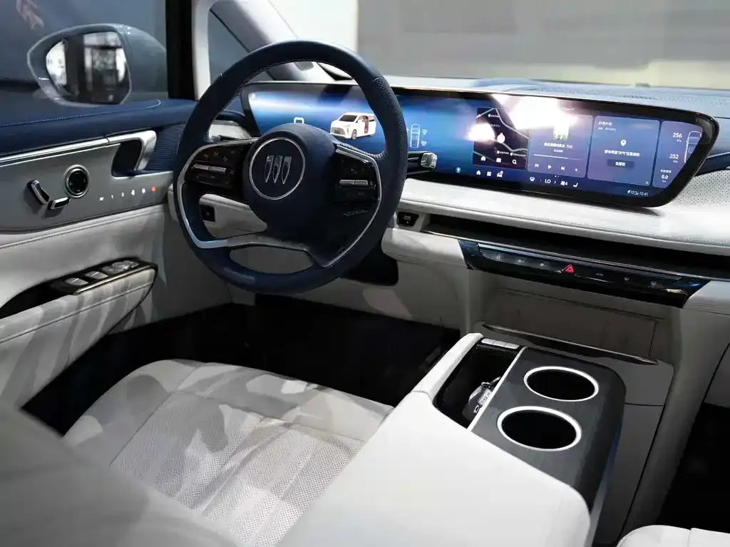 Buick GL8 Hybrid — фото 7
