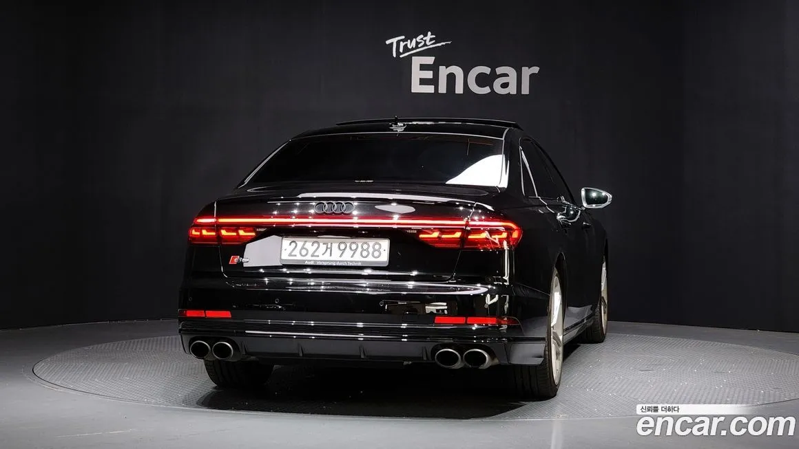 Audi S8 — фото 4