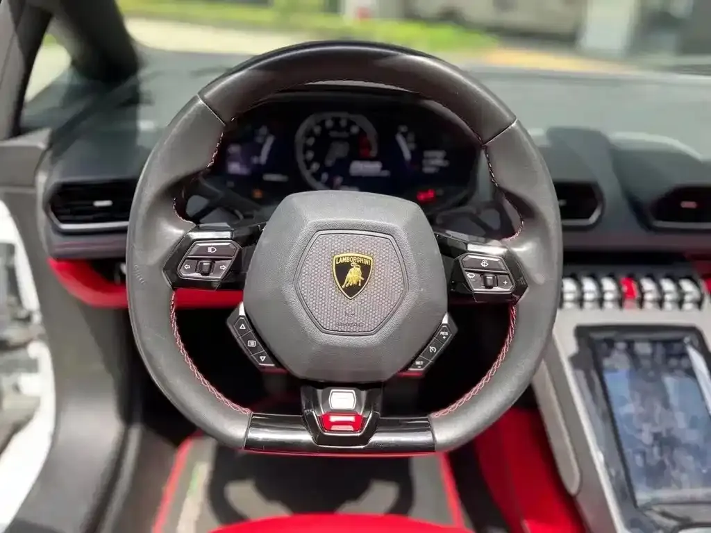 Lamborghini Huracan — фото 5