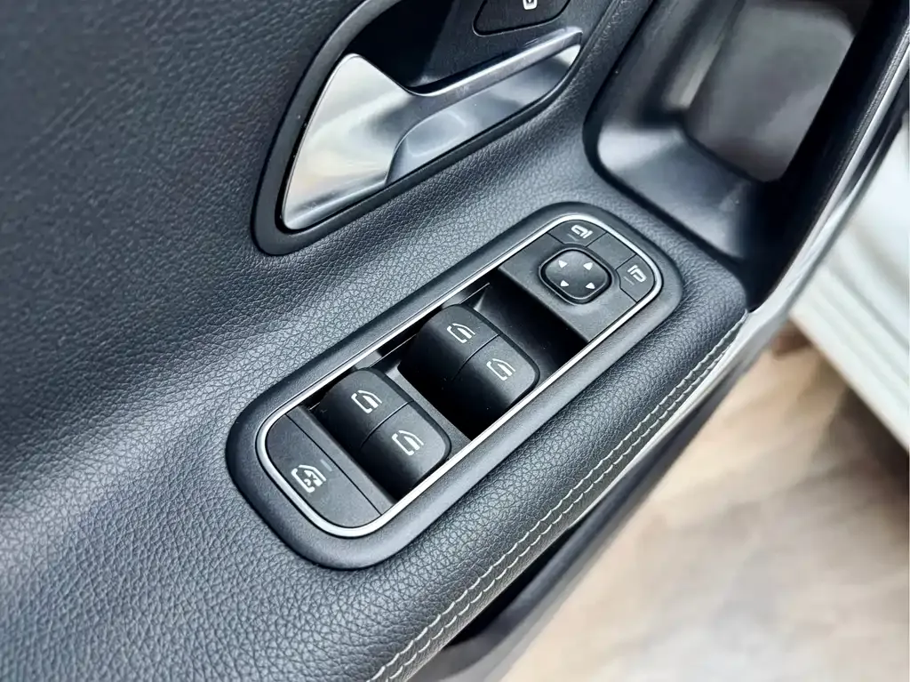 Mercedes-Benz A-Class (Import) — фото 10