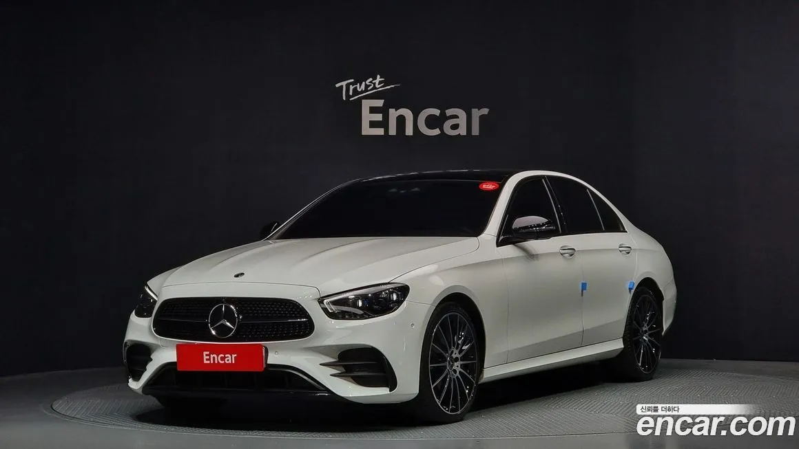 Mercedes-Benz E-Class — фото 1