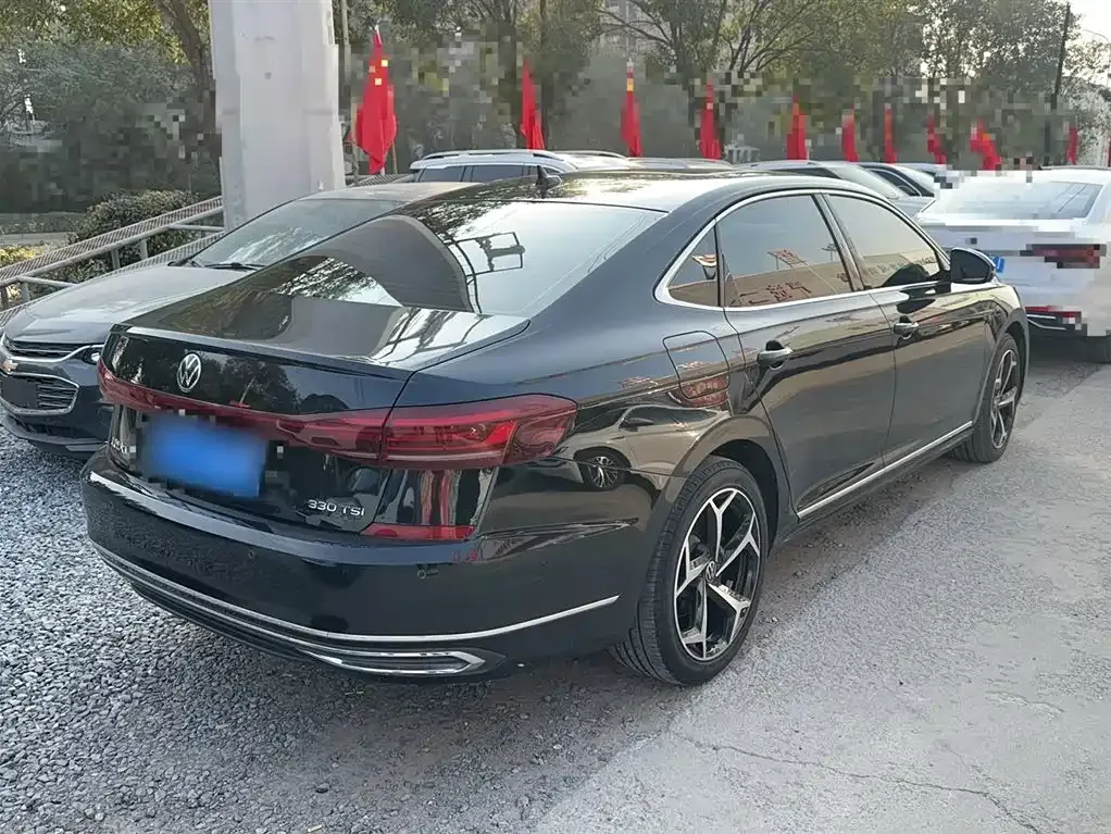 Volkswagen Passat — фото 3