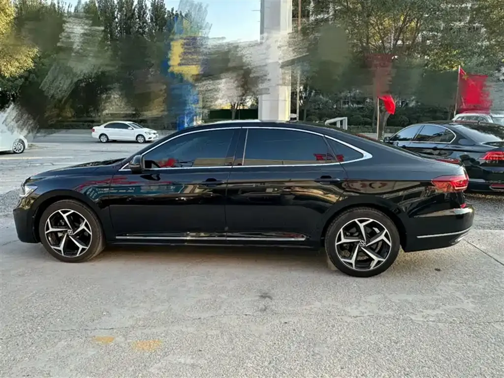 Volkswagen Passat — фото 4