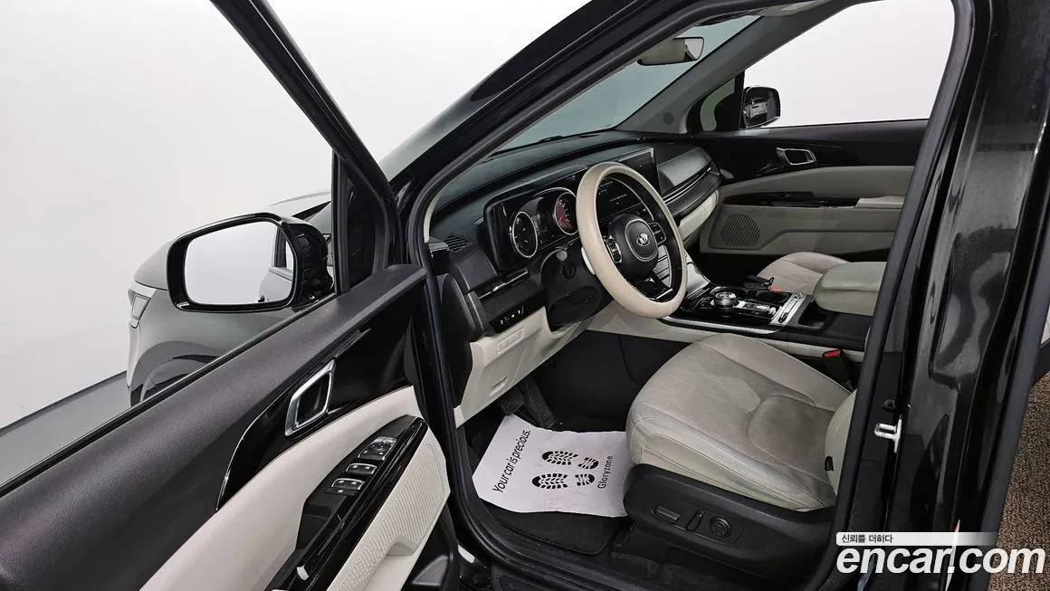Kia Carnival — фото 10