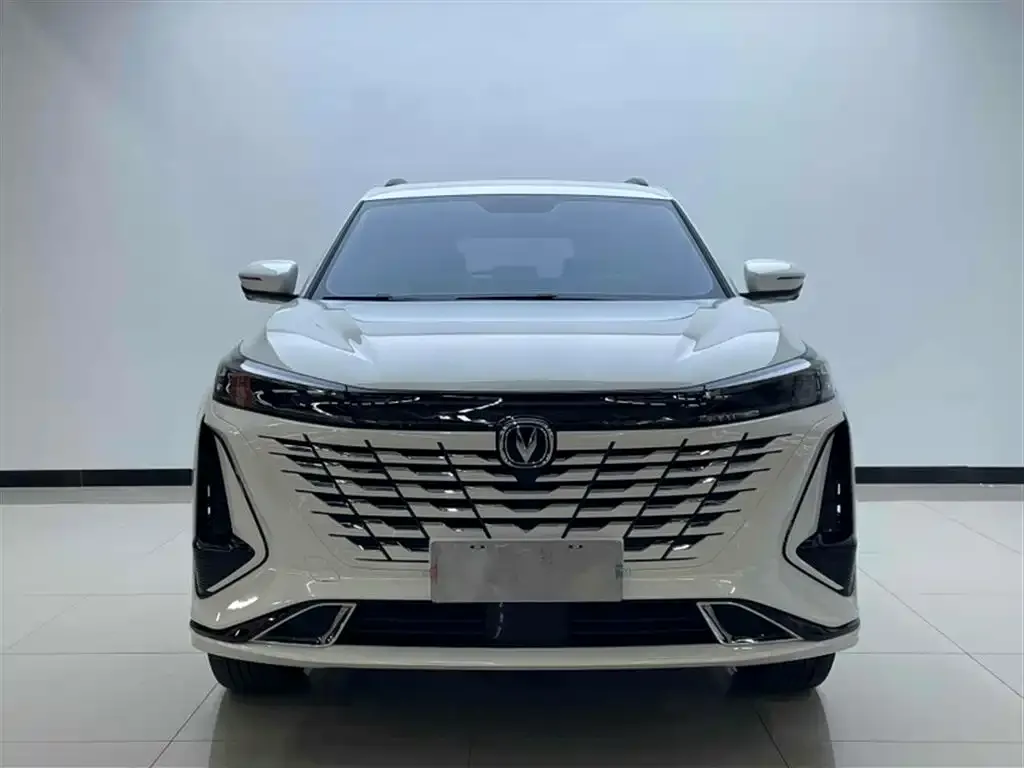 Changan CS75 PLUS — фото 7