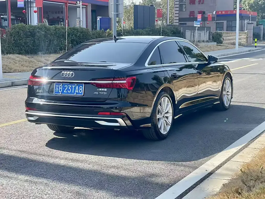 Audi A6L — фото 4