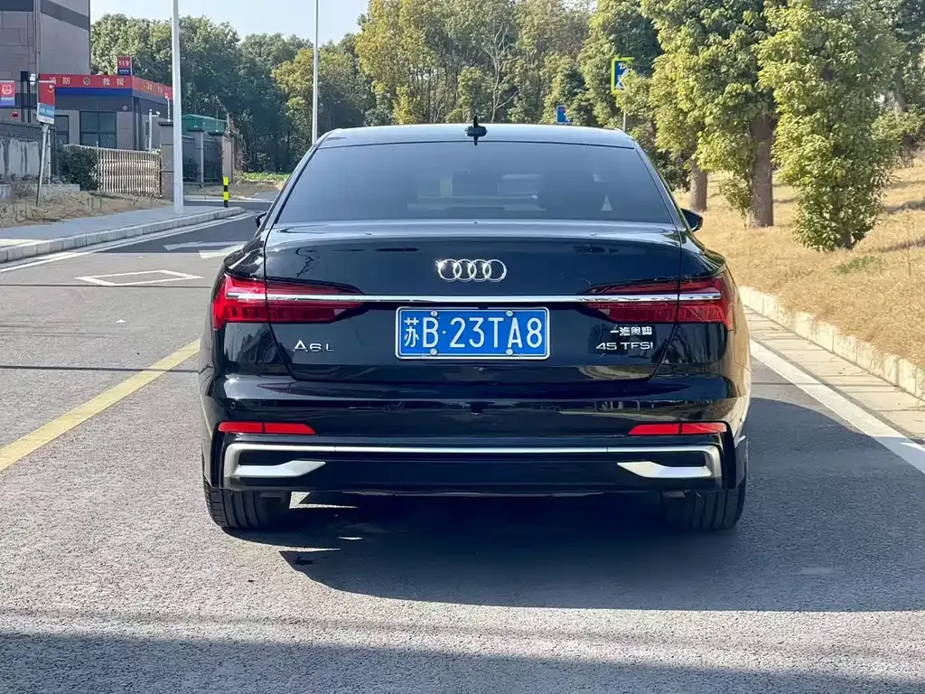 Audi A6L — фото 5