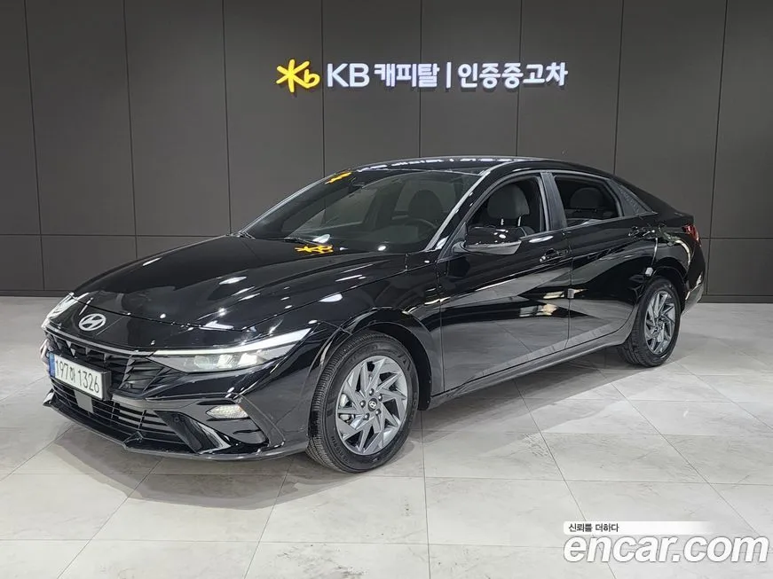 Hyundai AVANTE — фото 1