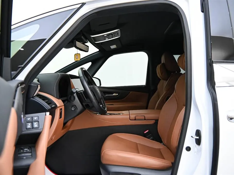 Toyota Alphard — фото 7