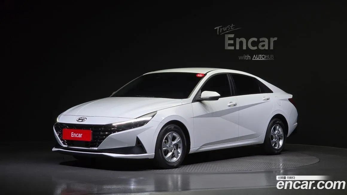 Hyundai AVANTE — фото 1