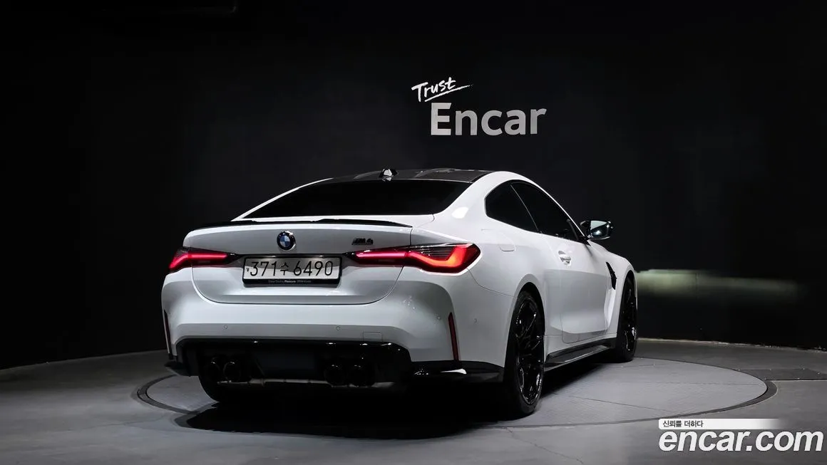 BMW M4 — фото 2
