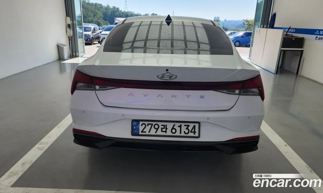 Hyundai AVANTE — фото 4