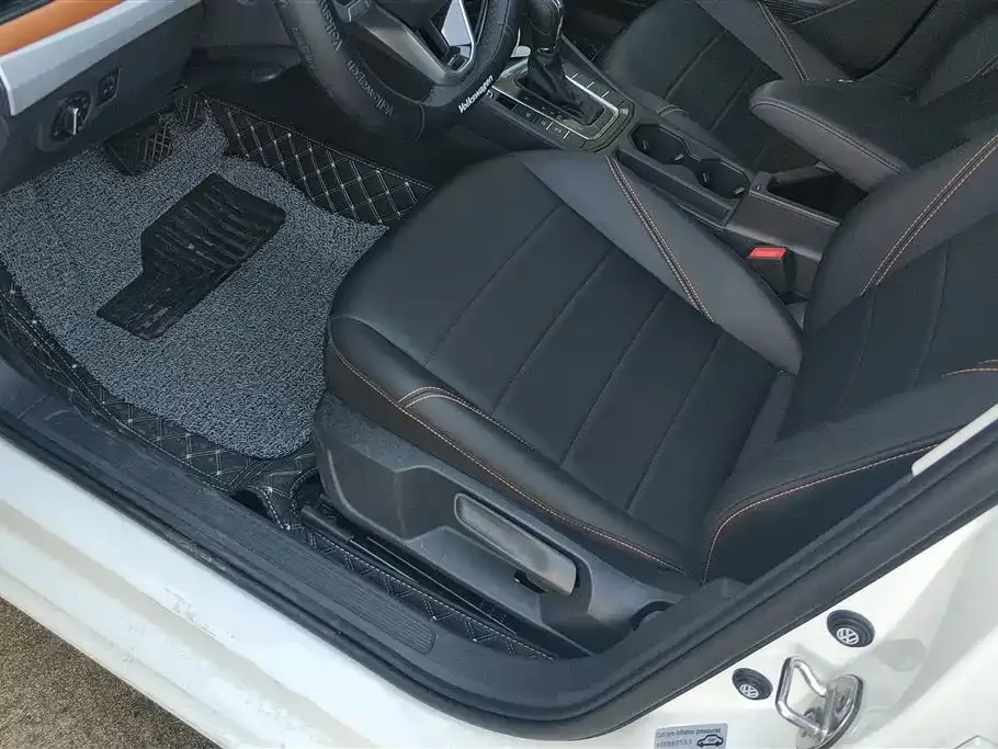 Volkswagen Bora — фото 9