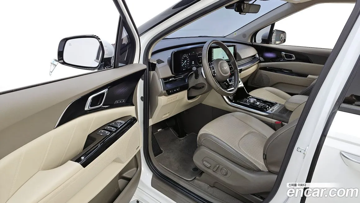 Kia Carnival — фото 10
