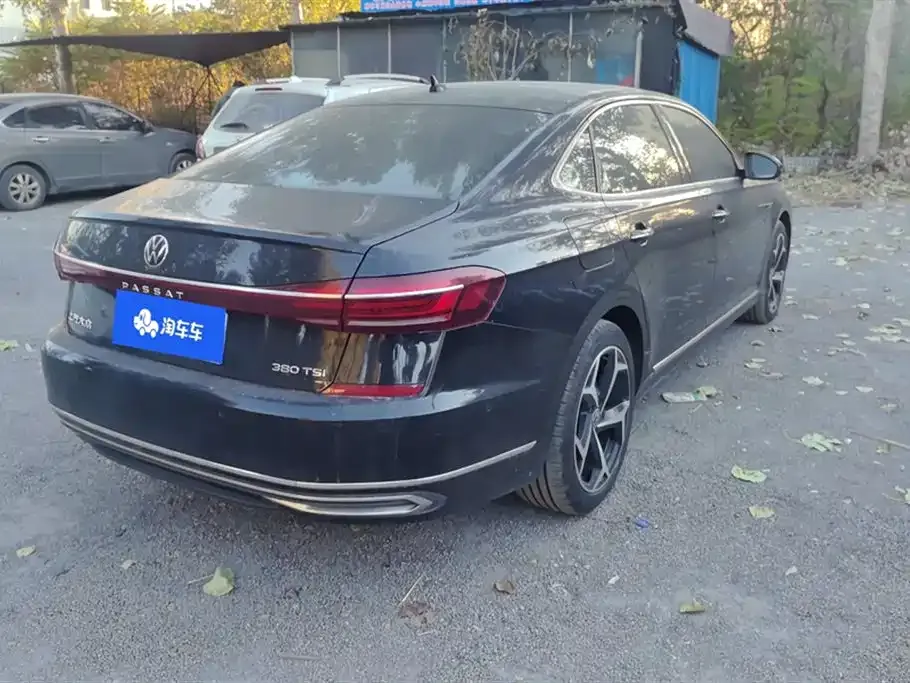 Volkswagen Passat — фото 3