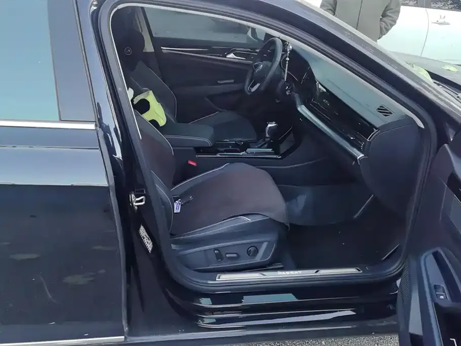 Volkswagen Passat — фото 8