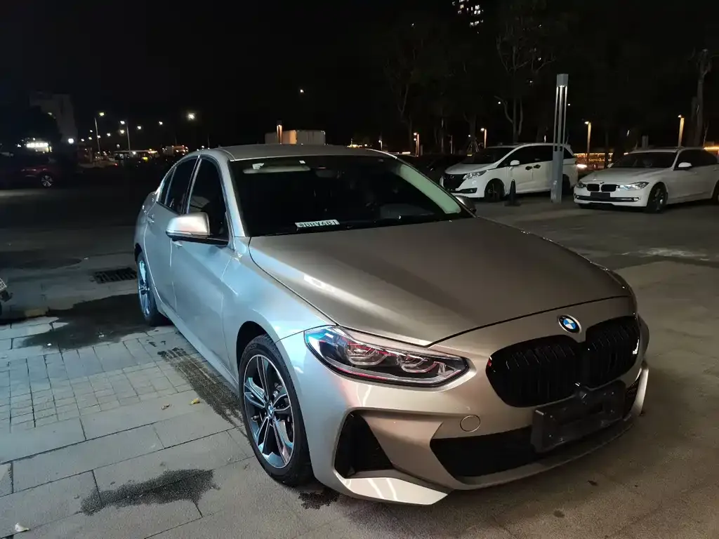 BMW 1 Series — фото 1