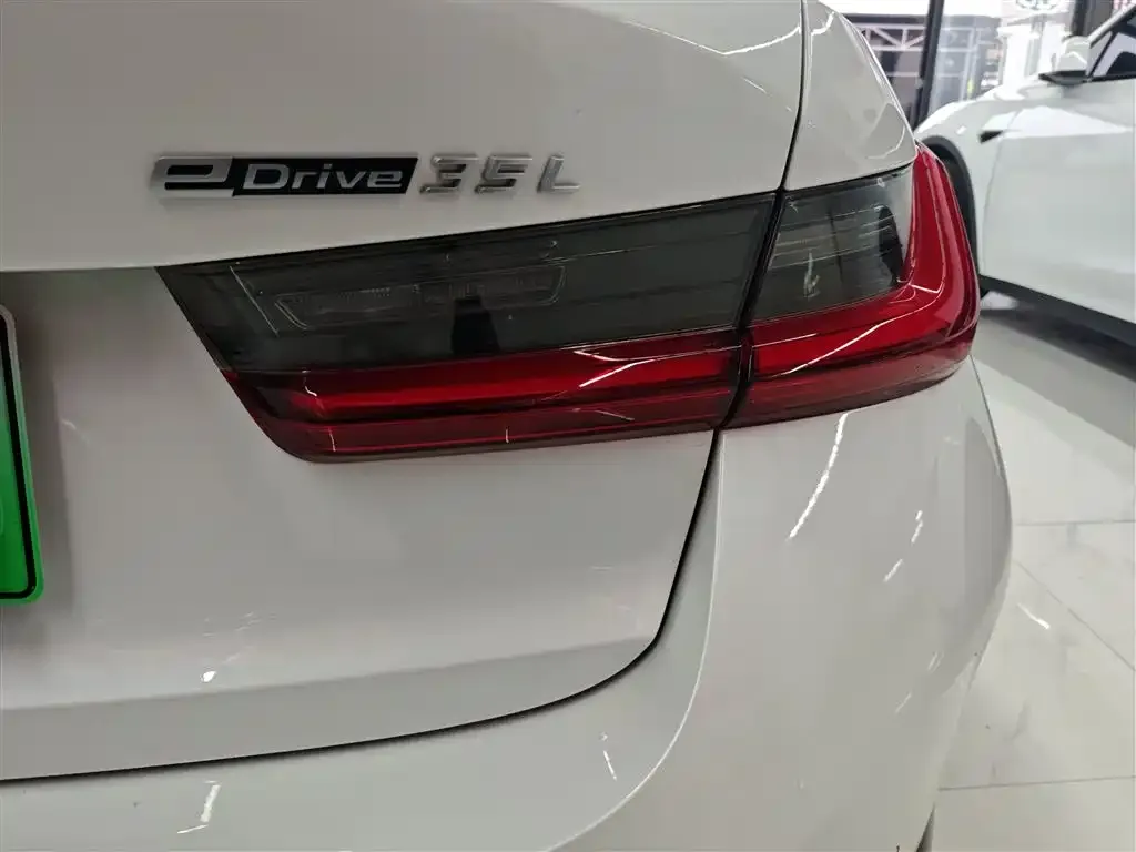 BMW i3 — фото 8