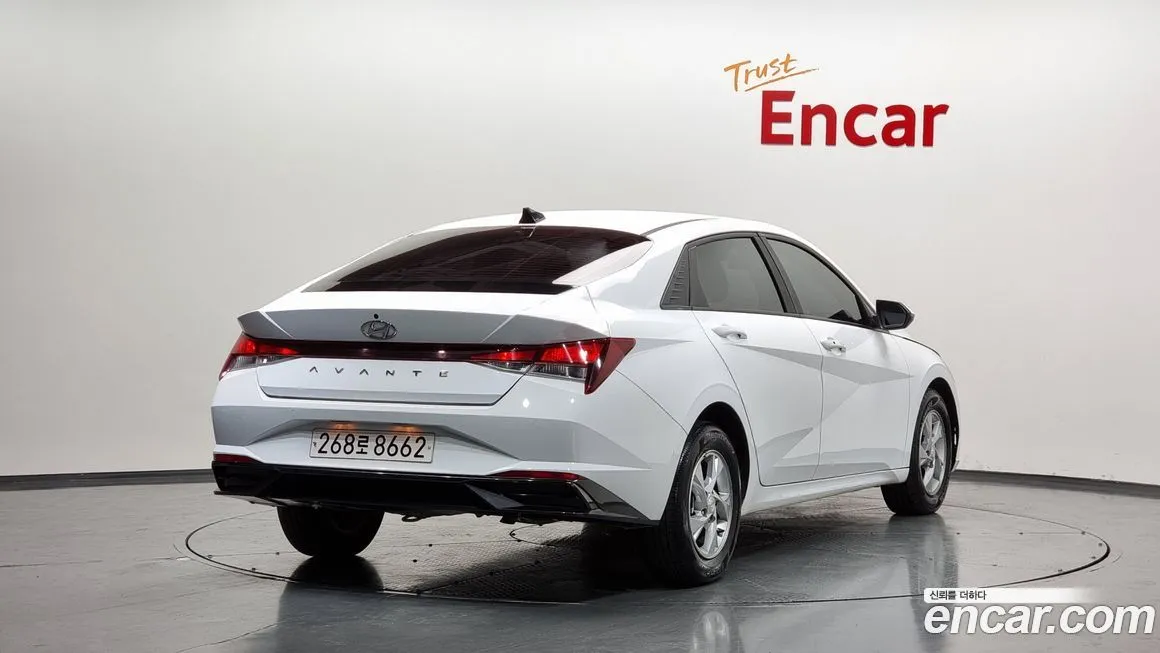 Hyundai AVANTE — фото 2